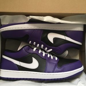 Jordan 1 Court Purple Retro low size 13 men’s NEW